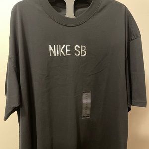Nike SB Tee